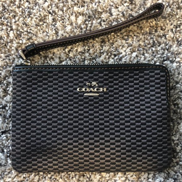 Coach Handbags - COACH Wristlet